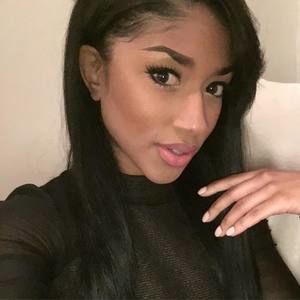 Meet your Posher, Maia